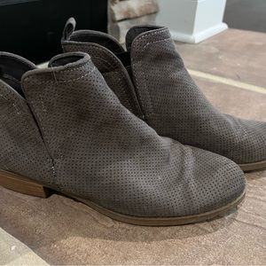 Women’s ankle boots